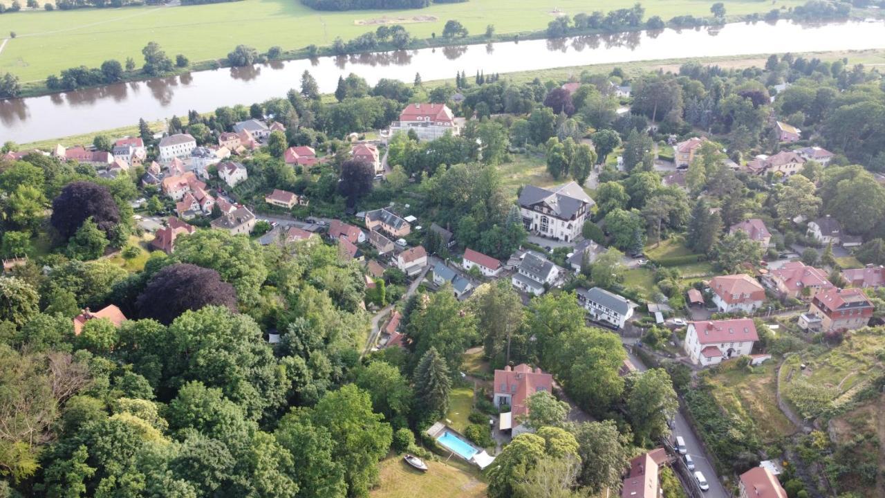 Villa Im Park Wachwitzgrund Dresden Exterior photo